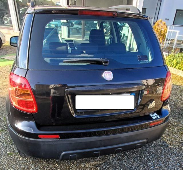 FIAT Sedici 1.9 MJT 4x2 Dynamic UNIPRO