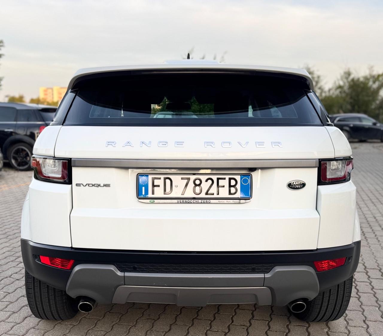 Land Rover Range Evoque 2.0 TD4 150 CV 5p. Pure