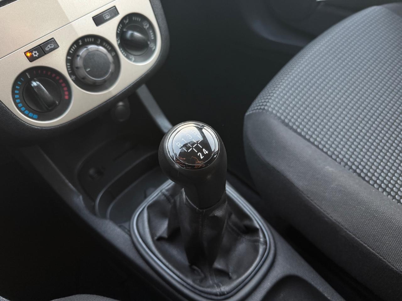 Opel Corsa 1.2 5Porte Cosmo