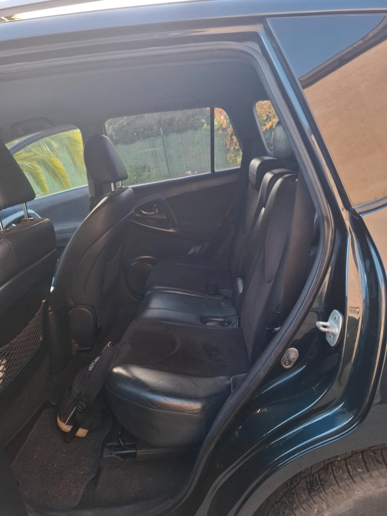 Toyota RAV 4 RAV4 Crossover 2.2 D-4D 150 CV Lounge