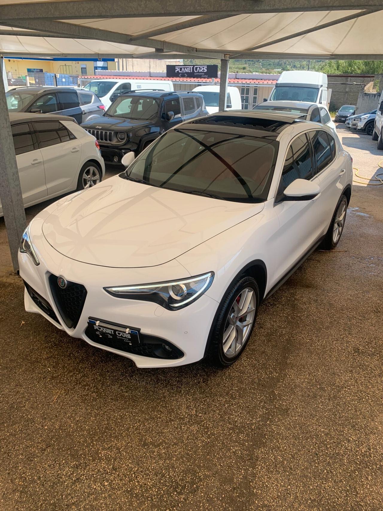 Alfa Romeo Stelvio 210 CV Q4 full tetto uniprò