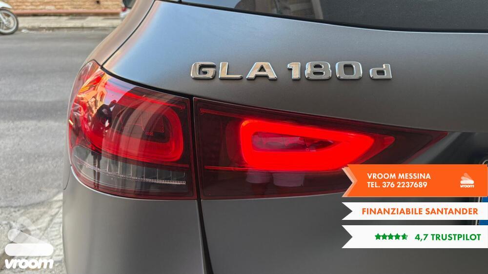 MERCEDES GLA (H247) GLA 180 d Automati...