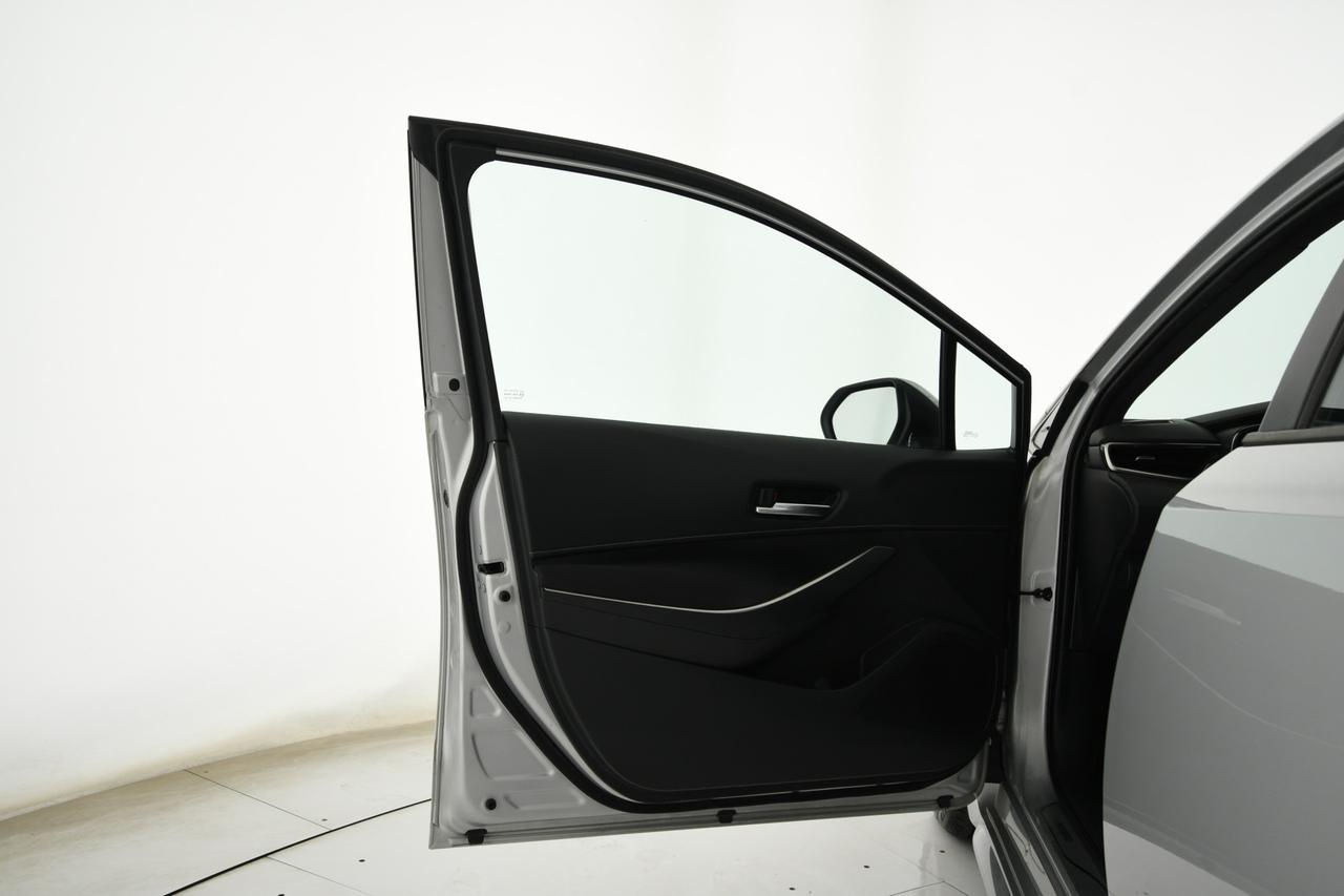 TOYOTA Corolla Touring Sports 1.8h Business cvt CAMERA+ACC+APP CONNECT