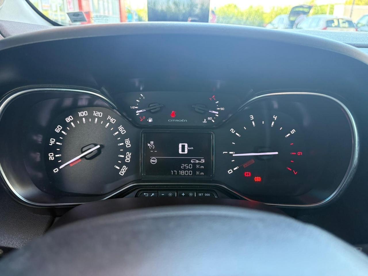 Citroen C3 Aircross BlueHDi 100 Shine 2017 171,000 KM