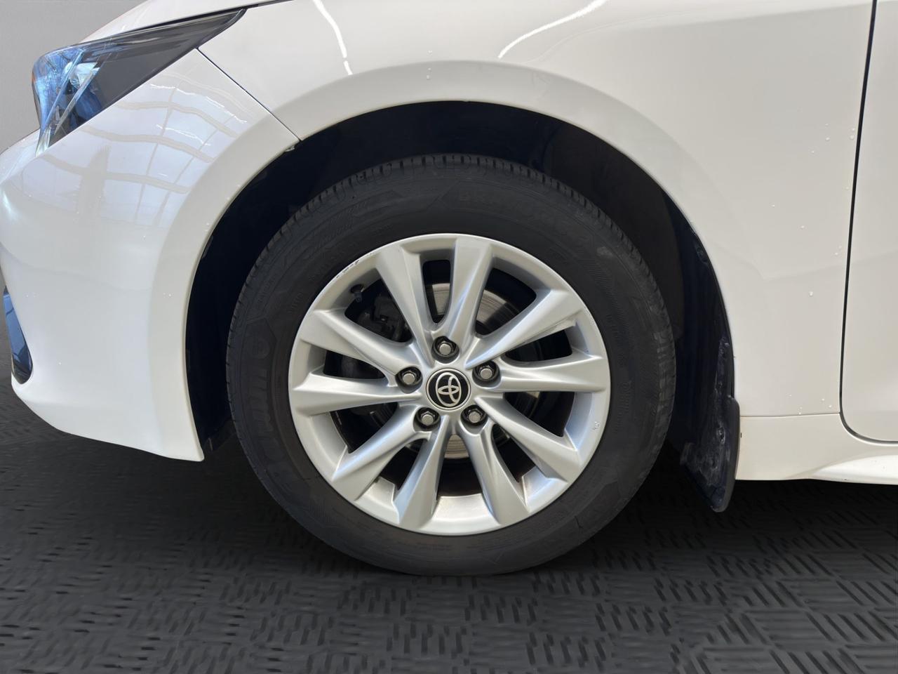 Toyota Corolla Touring Sports 1.8h Active Tyre au