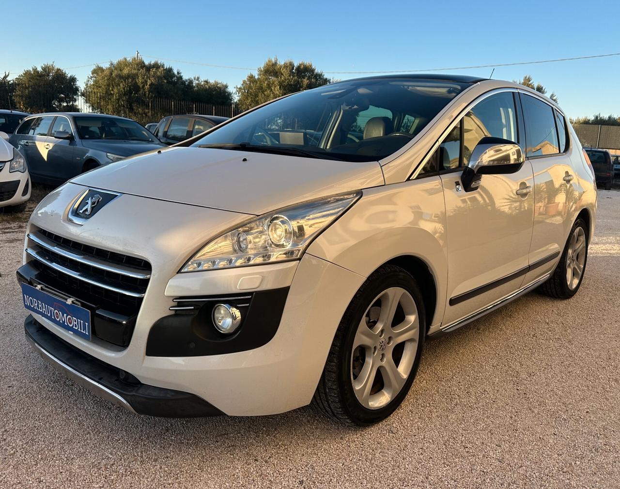 Peugeot 3008 HYbrid4/DIESEL 2012 Stupenda
