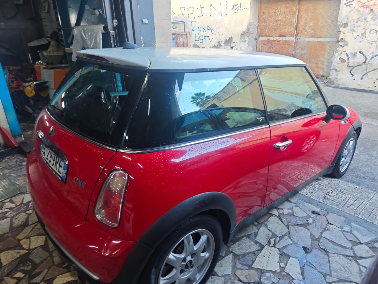 Mini 1.6 16V One Seven