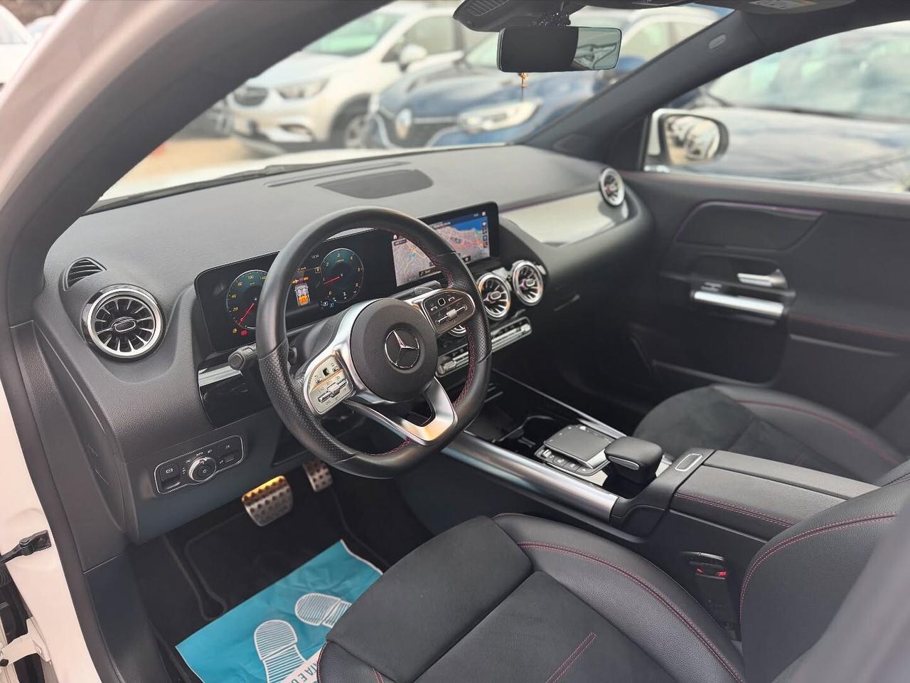 MERCEDES GLA 200d PREMIUM AMG