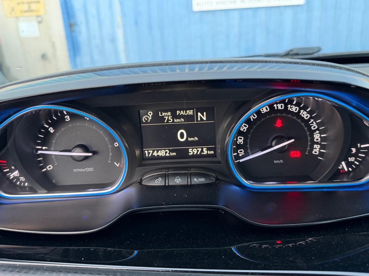 Peugeot 2008 1.2 VTi 82CV Access