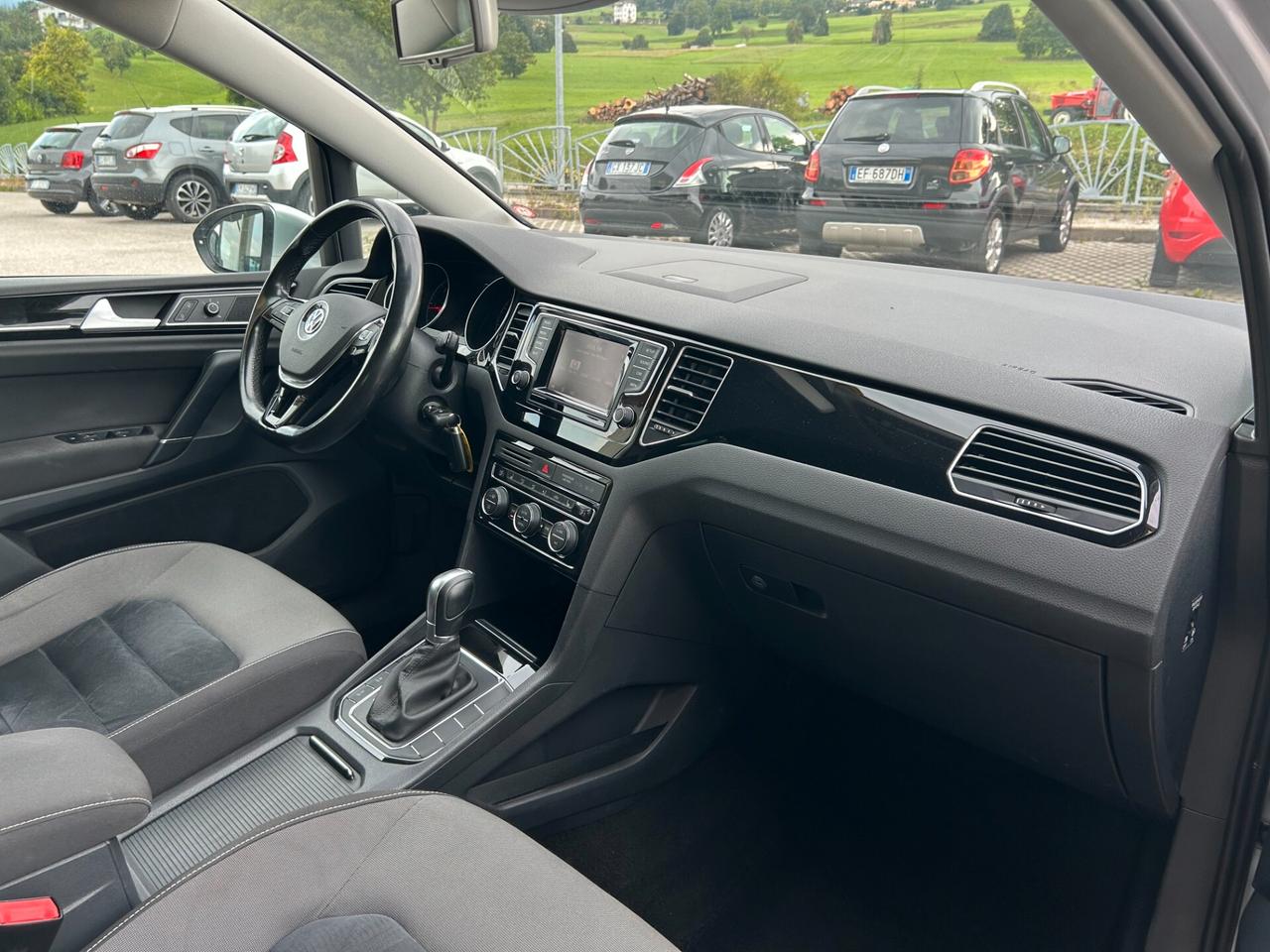 Volkswagen Golf Sportsvan 2.0 TDI DSG Highline