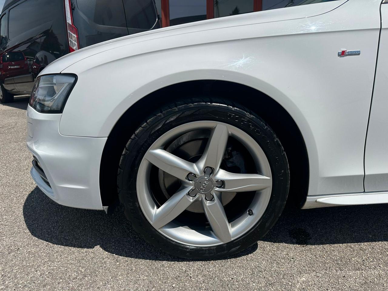 Audi A4 Avant 2.0 TDI 150 CV S-LINE