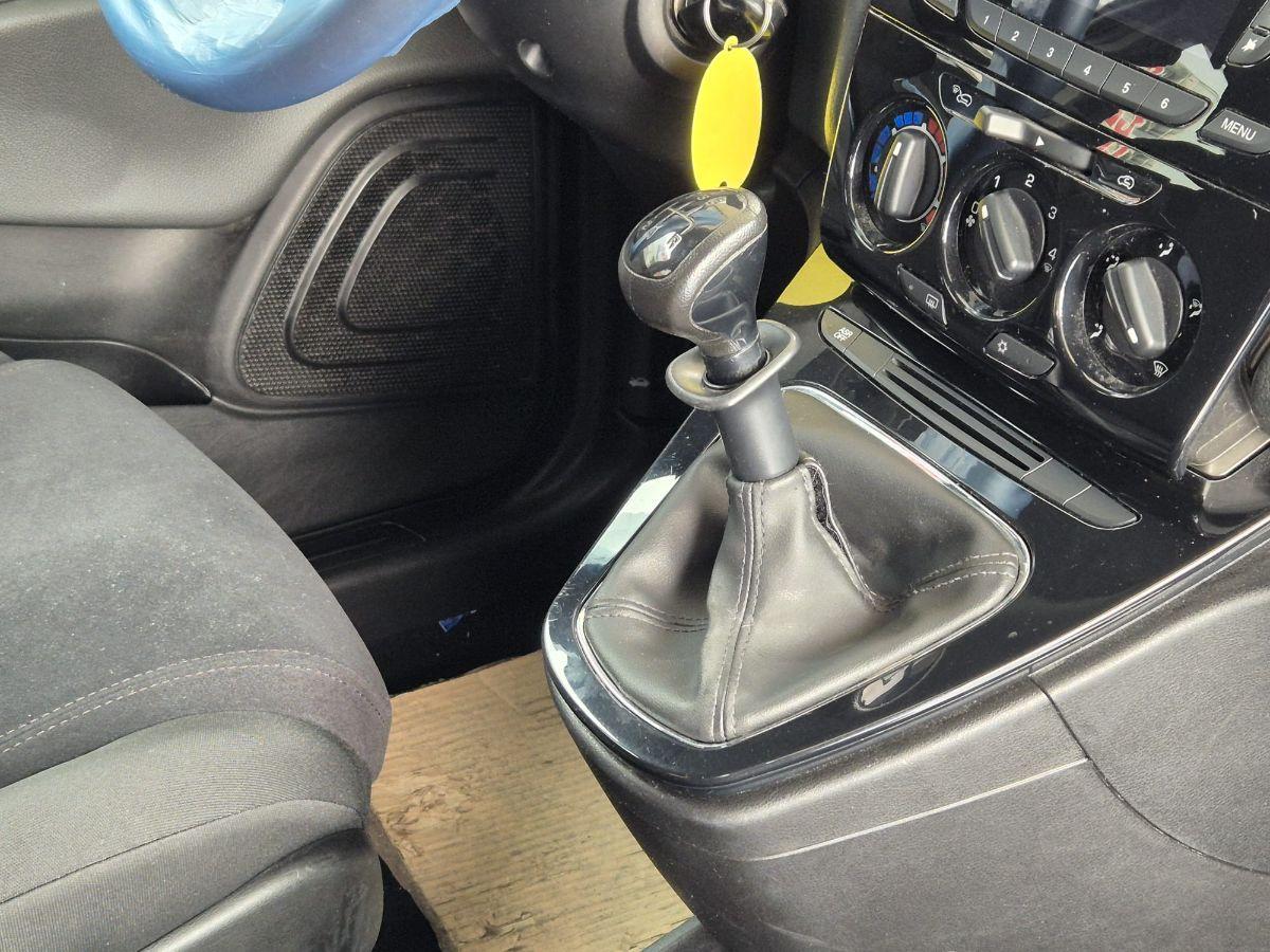 LANCIA - Ypsilon - 1.2 69 CV 5p. Gold