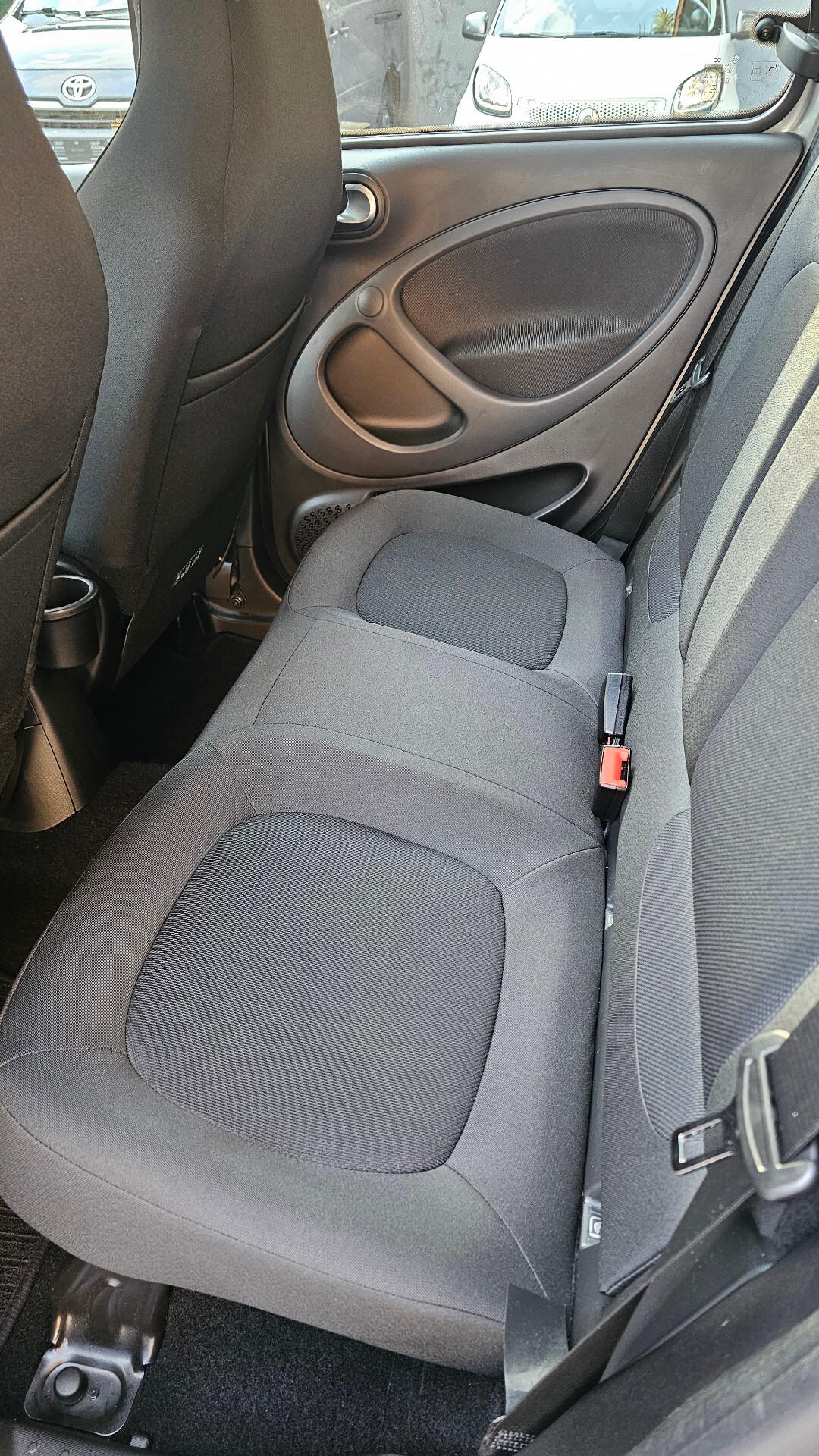 Smart ForFour 90 0.9 Turbo twinamic Passion UNIPRO NAV ANDROID TAGL UFF LED