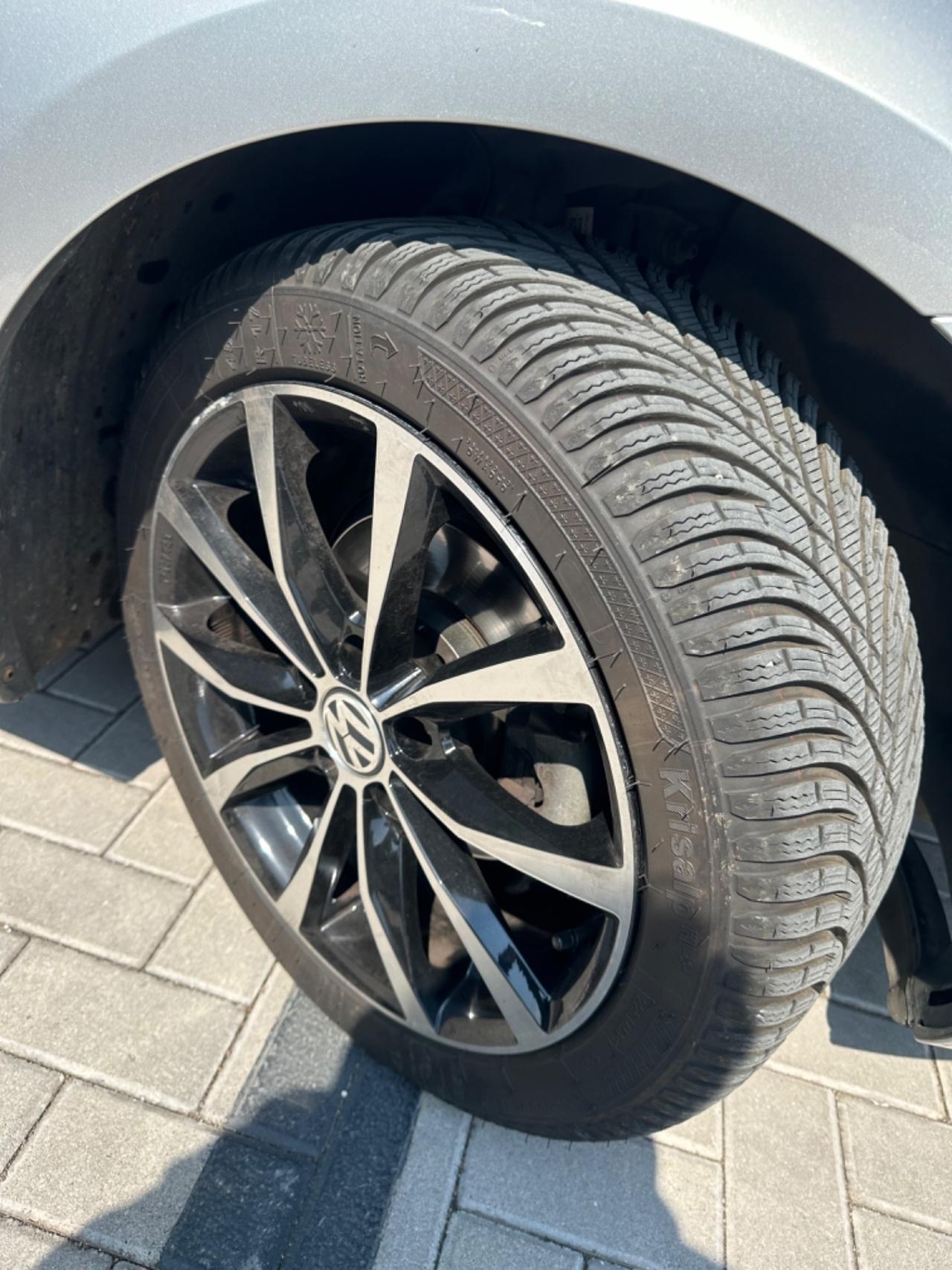 Volkswagen Golf 1.6 TDI ADATTA A NEOPATENTATI