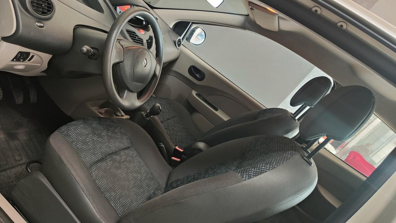 Renault Twingo 1.2 8V Dynamique