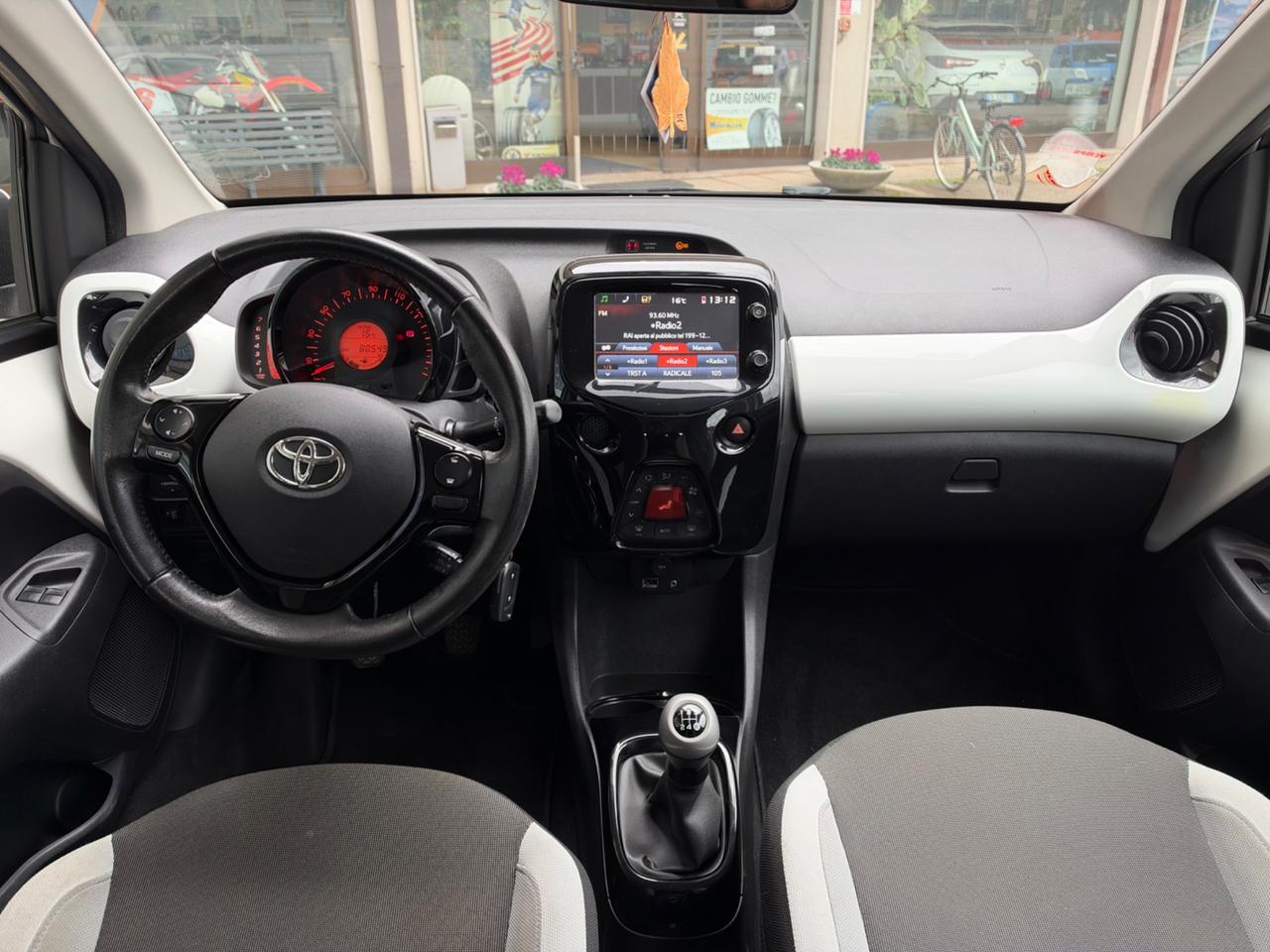 Toyota Aygo 1.0 69 CV x-play