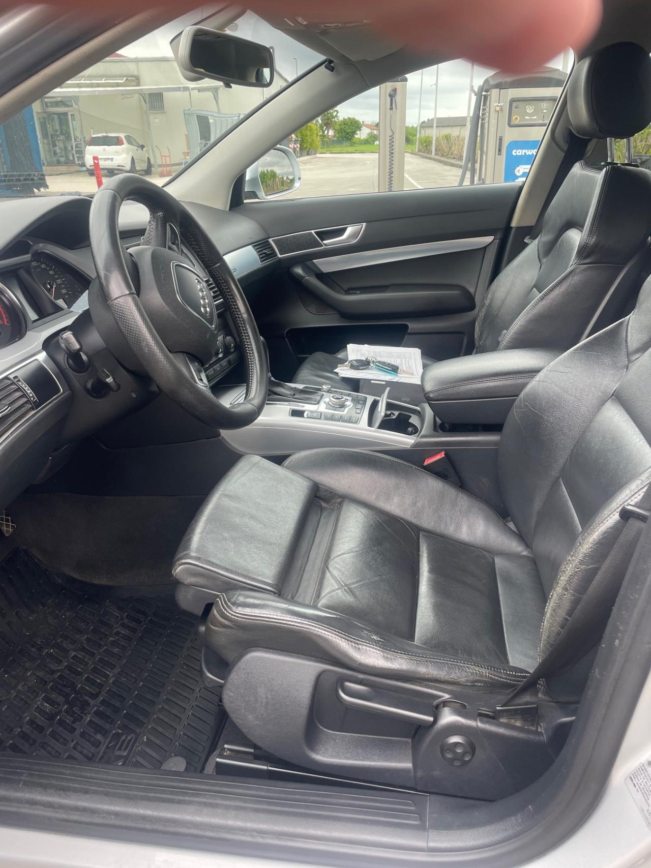 Audi a6 allroad 3.0 TDI 240 cv anno 2011 perfetto dí tutto