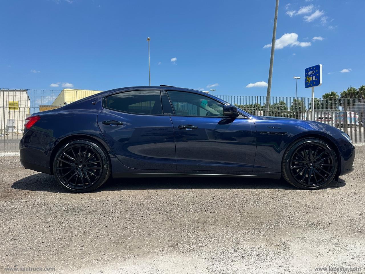 MASERATI Ghibli V6 SQ4 MODENA MOTORE FERRARI