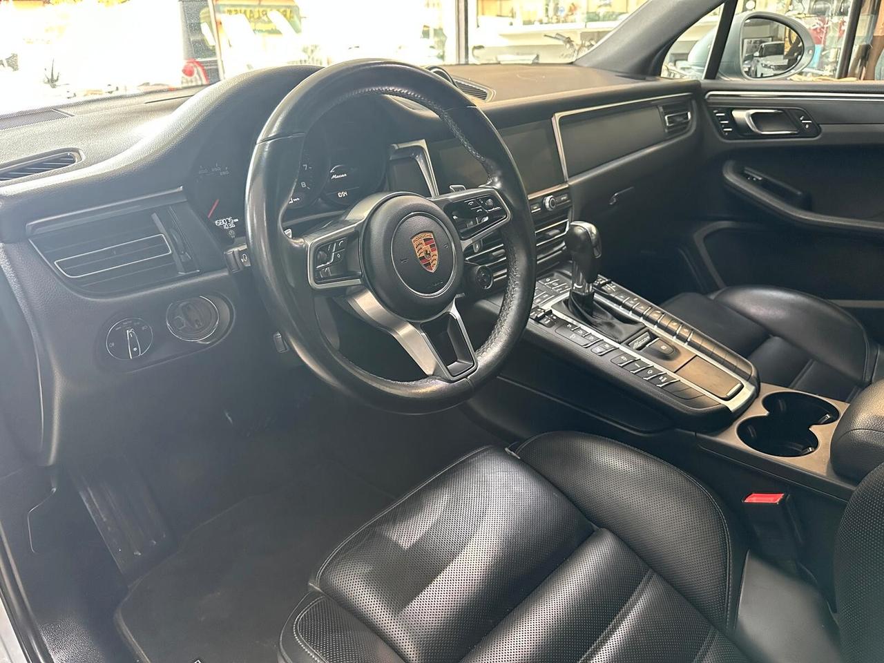 Porsche Macan 2.0 245 HP RESTYLING FULL TENUTA IN MODO MANIACALE
