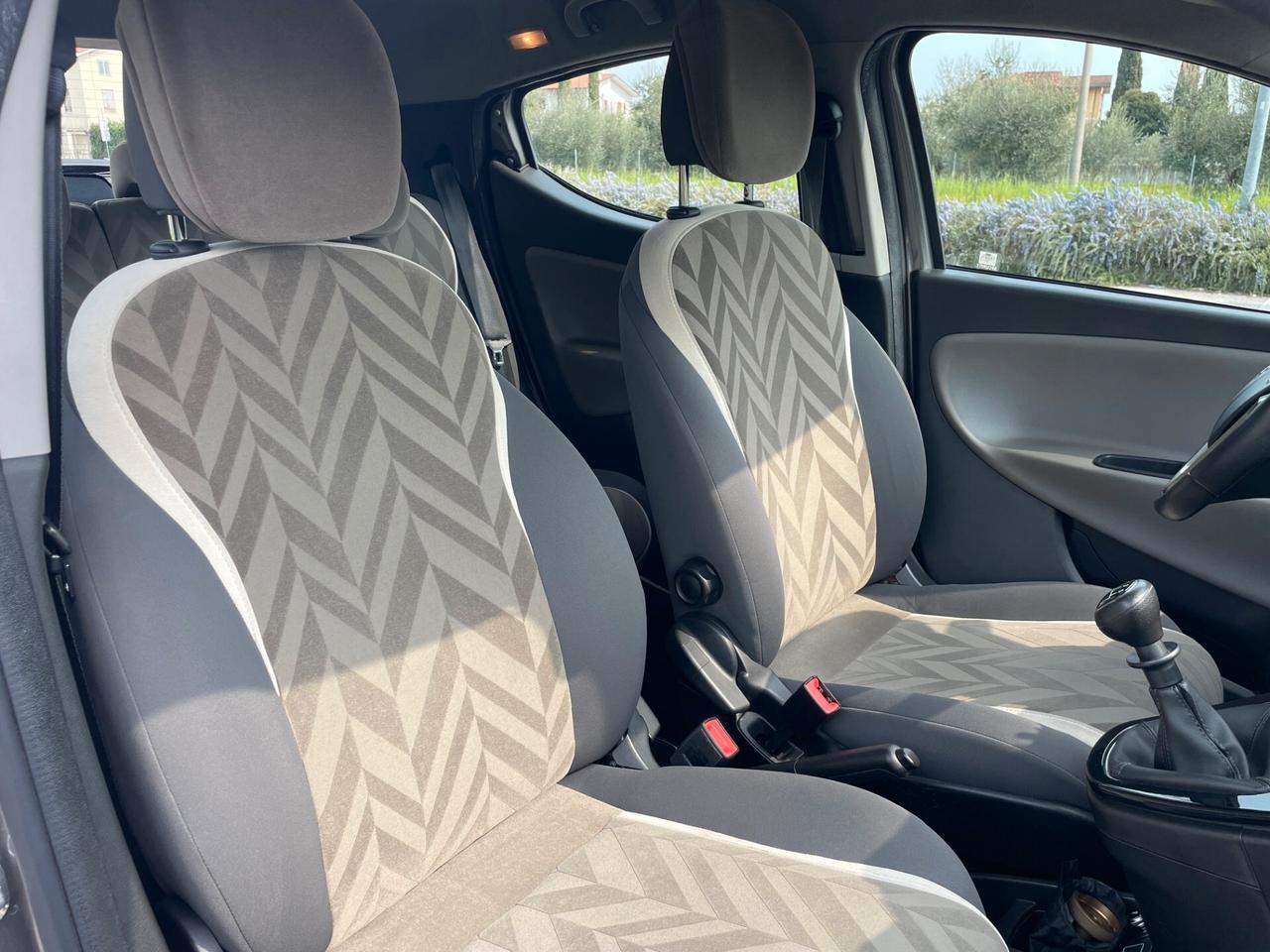 Lancia Ypsilon 1.2 69 CV 5 porte GPL Ecochic Gold