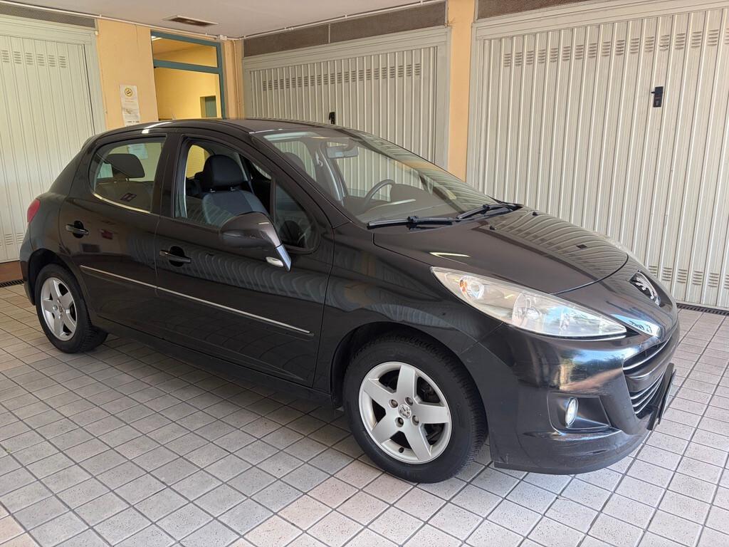 Peugeot 207 1.4 HDi 70CV 5p.