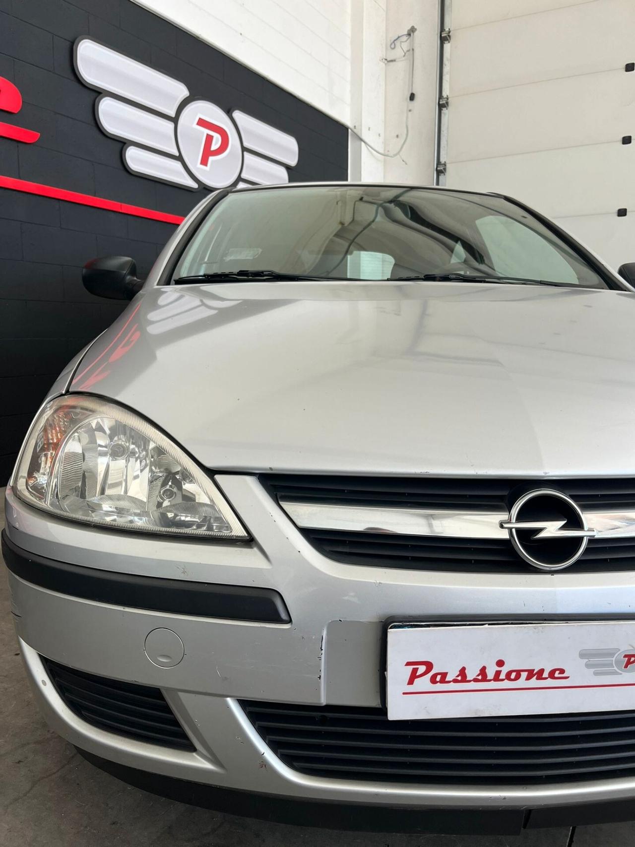 Opel Corsa 1.2i 16V cat 3 porte Silverline