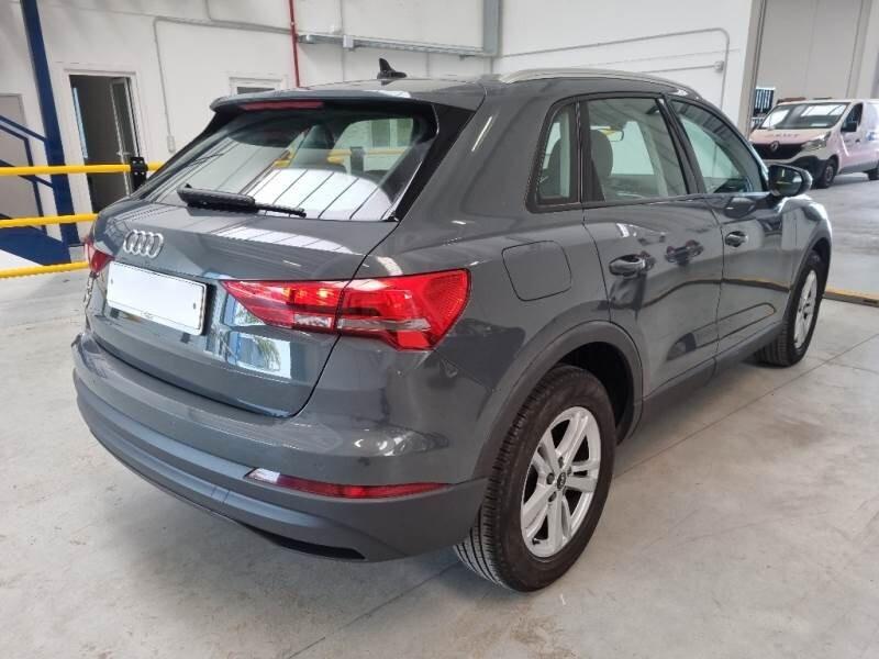 Audi Q3 35 TDI S tronic Business