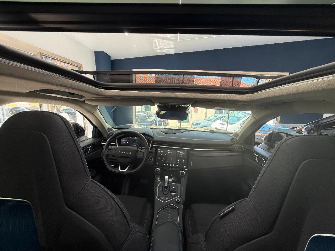 Lynk and Co 01 1.5 td phev auto