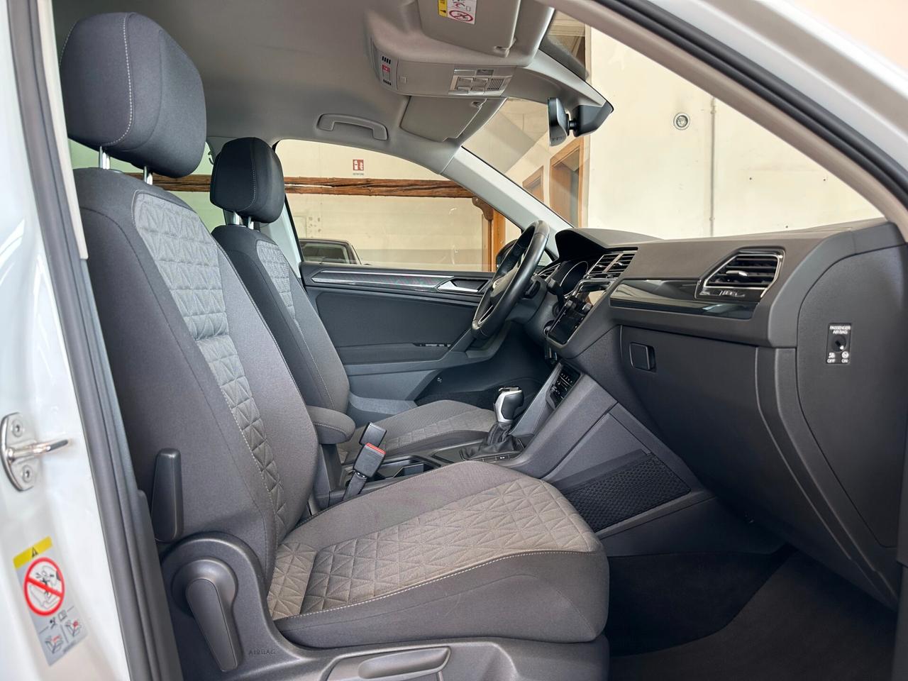 VOLKSWAGEN TIGUAN 2.0 TDI LIFE DSG *CARPLAY*LUCI*ACC*