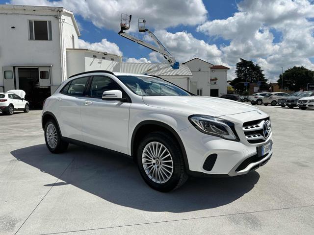 MERCEDES-BENZ GLA 180 Sport