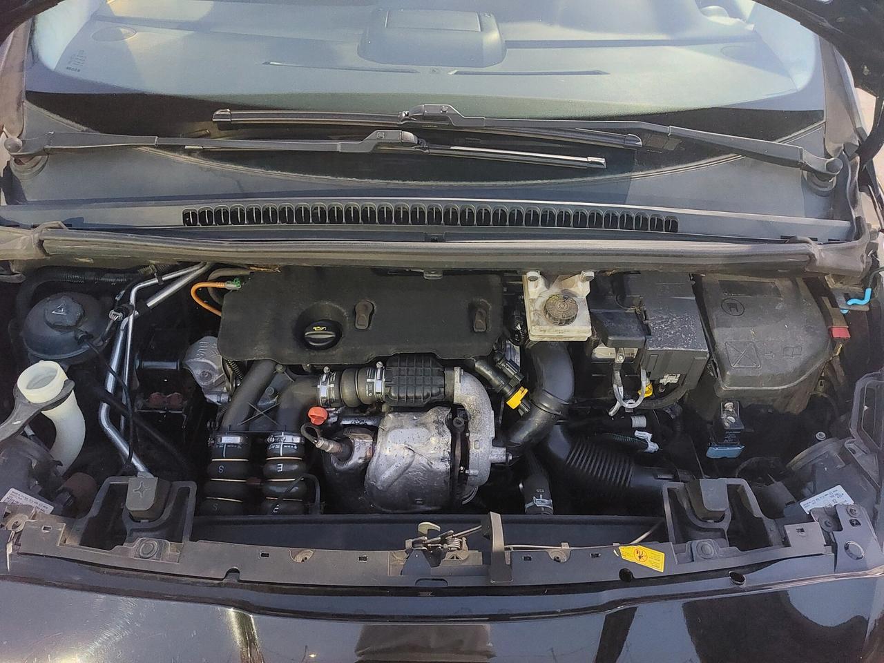 Peugeot 5008 2.0 HDi 163CV aut. Active
