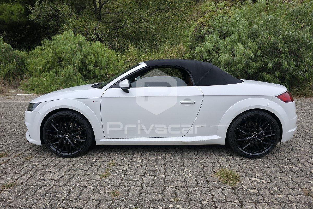 AUDI TT Roadster 2.0 TFSI quattro S tronic S line