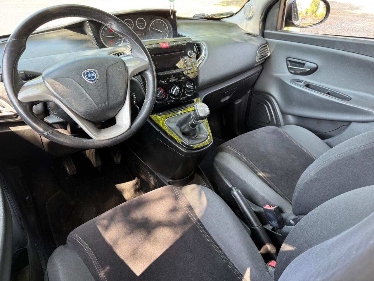 Lancia ypsilon 1.2 benzina/ GPL - 2013