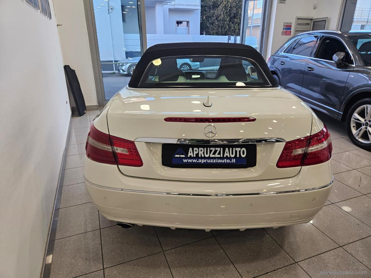 MERCEDES-BENZ E 220 CDI Cabrio BlueEFF. Avantgarde