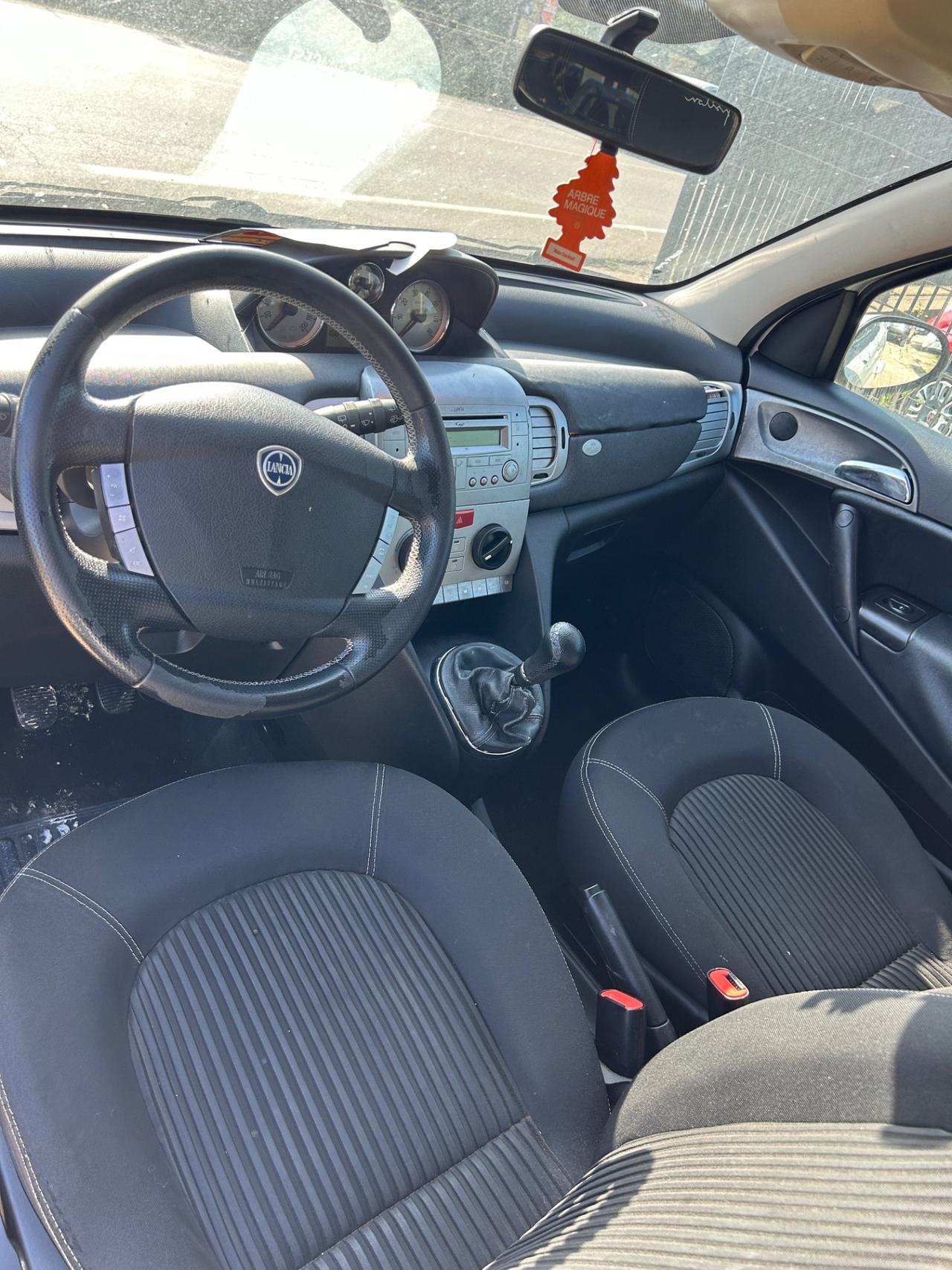 Lancia Ypsilon 1.3 MJT 75 CV MOMO DESIGN-2007