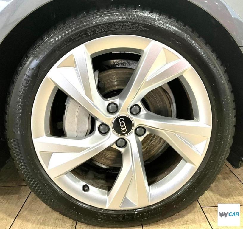 AUDI - A4 Avant - 40 TDI quattro S tr. S line ed.