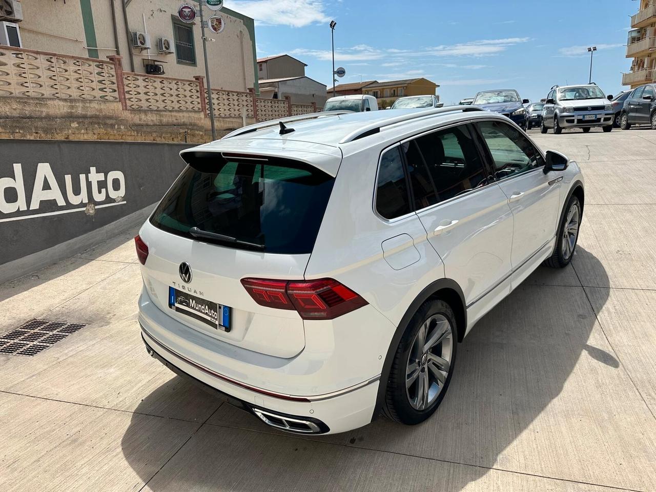 Volkswagen Tiguan 2.0 TDI 150 CV SCR DSG 4MOTION R-Line