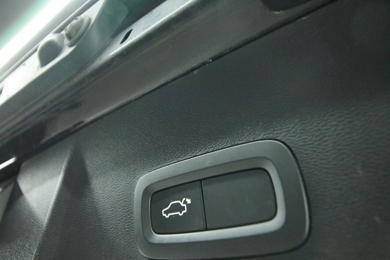 VOLVO XC40 2.0 150 CV D3 GEARTRONIC INCRIPTION