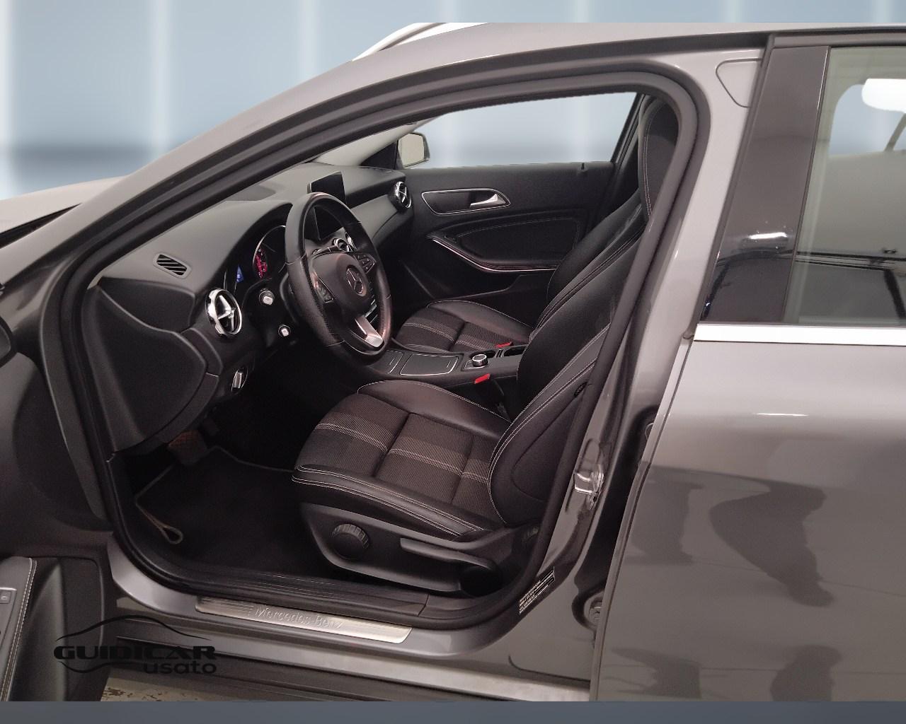 Mercedes-Benz GLA-X156 2017 - GLA 200 Sport auto