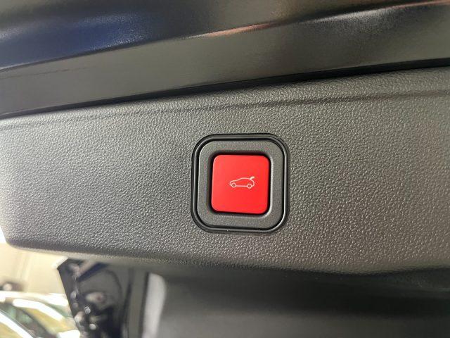 JEEP Avenger 1.2 T Summit "18 BLACK/F.LED/TELEC.+PARK PLUS