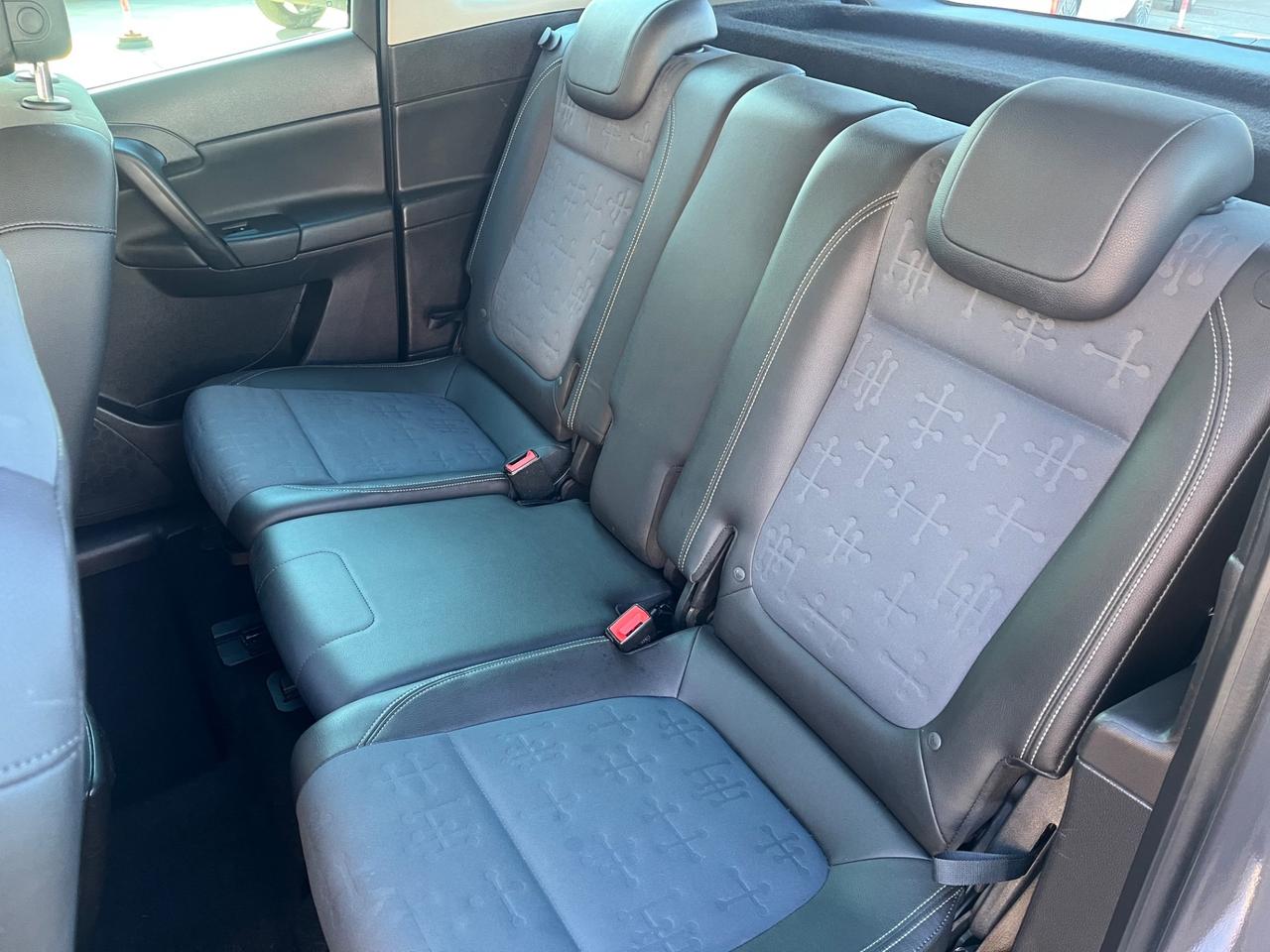 OPEL MERIVA - NEOPATENTATI