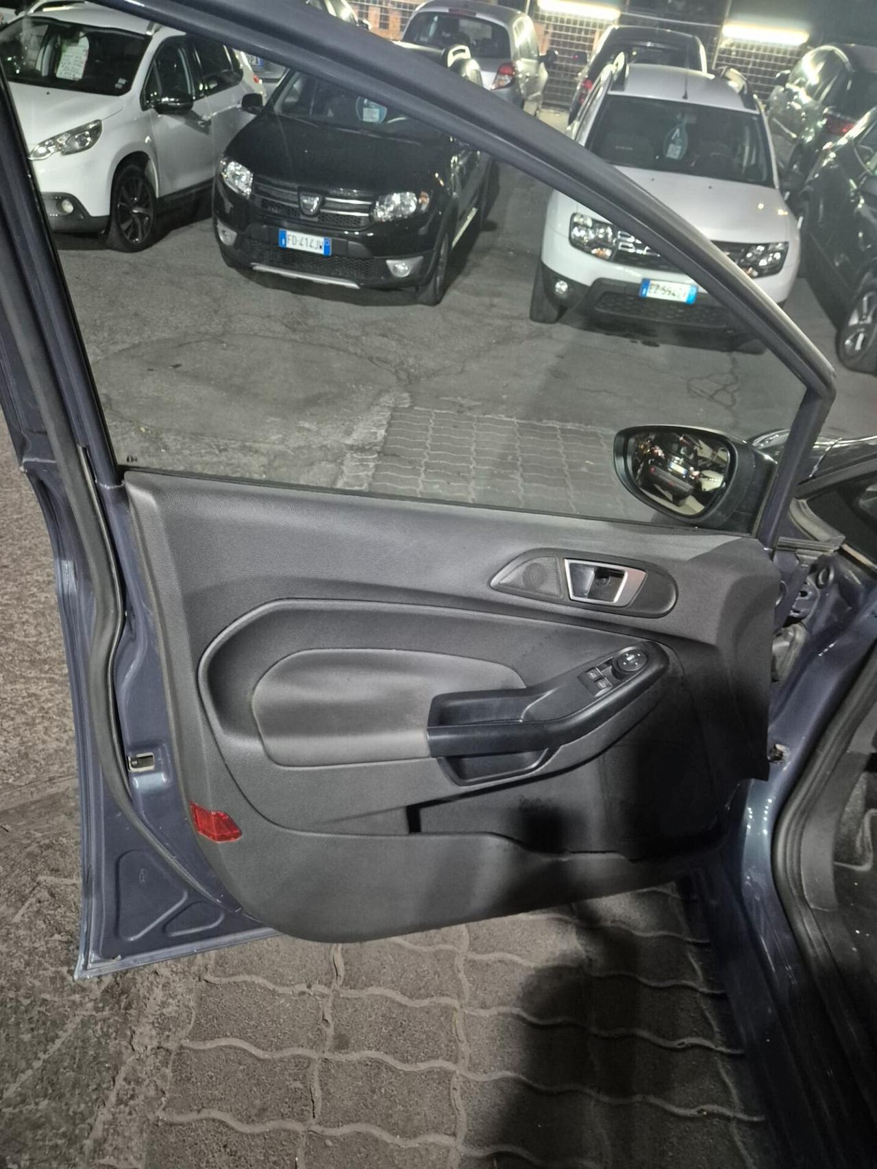 Ford Fiesta 1.5 TDCi 75CV 5 porte Titanium