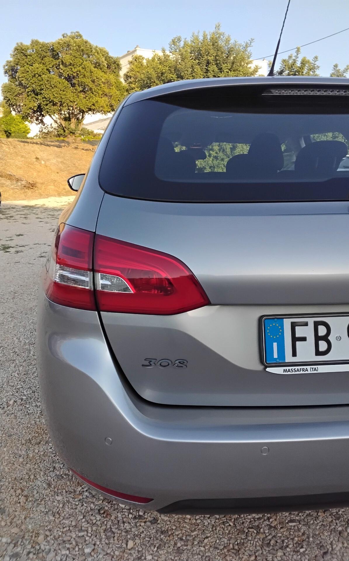Peugeot 308 BlueHDi 100 S&S SW Business