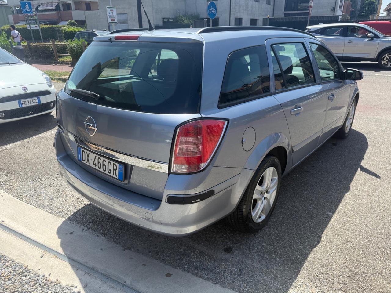 Opel Astra 1.6 16V VVT Station Wagon