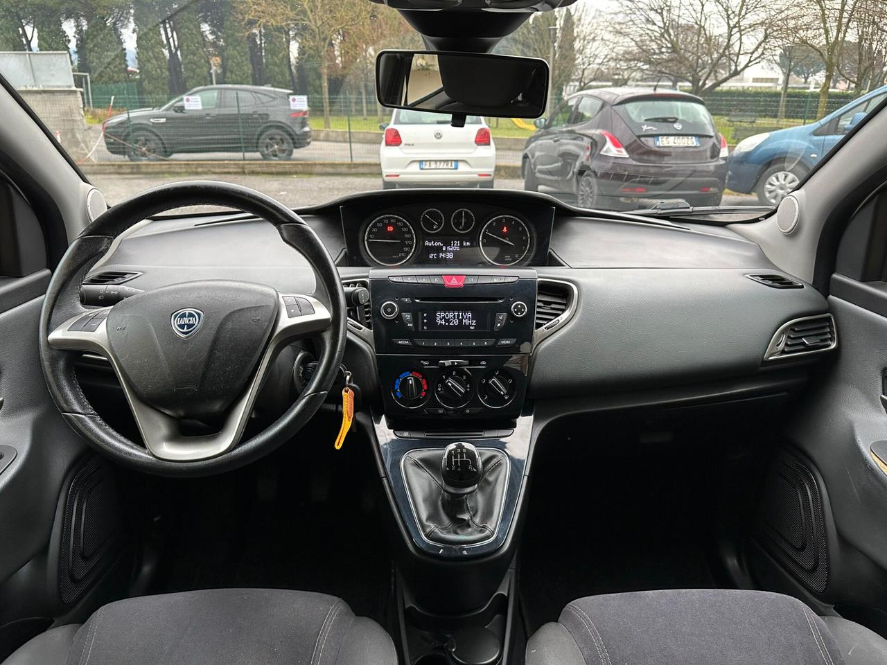 Lancia Ypsilon 1.2 69 CV 5 porte Gold