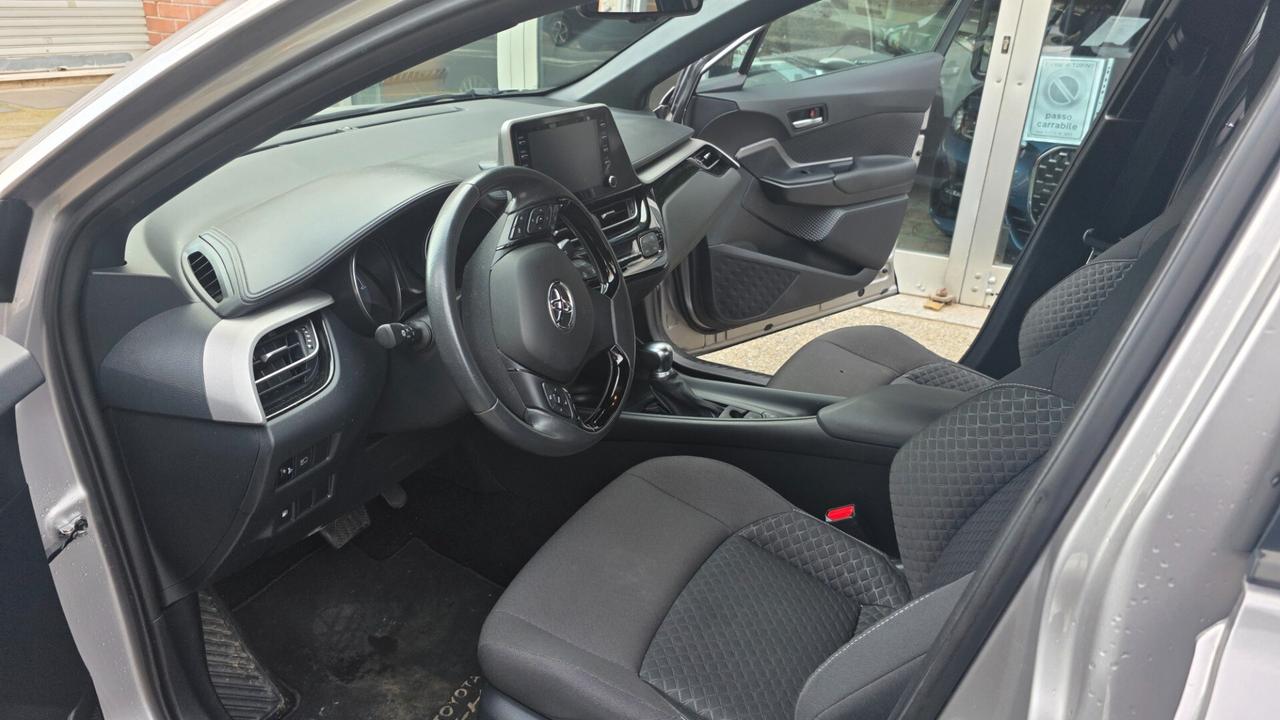 Toyota C-HR 1.8 Hybrid E-CVT Business