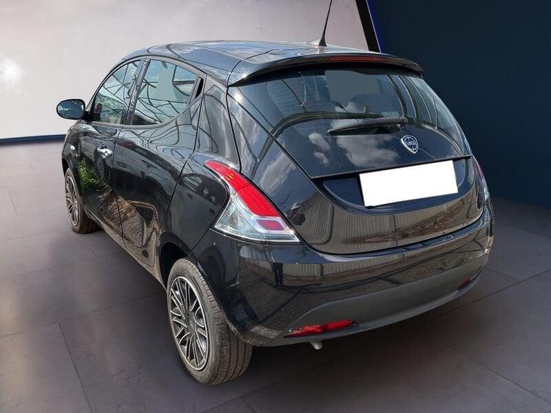 Lancia Ypsilon NUOVA My24 402 Oro 1.0