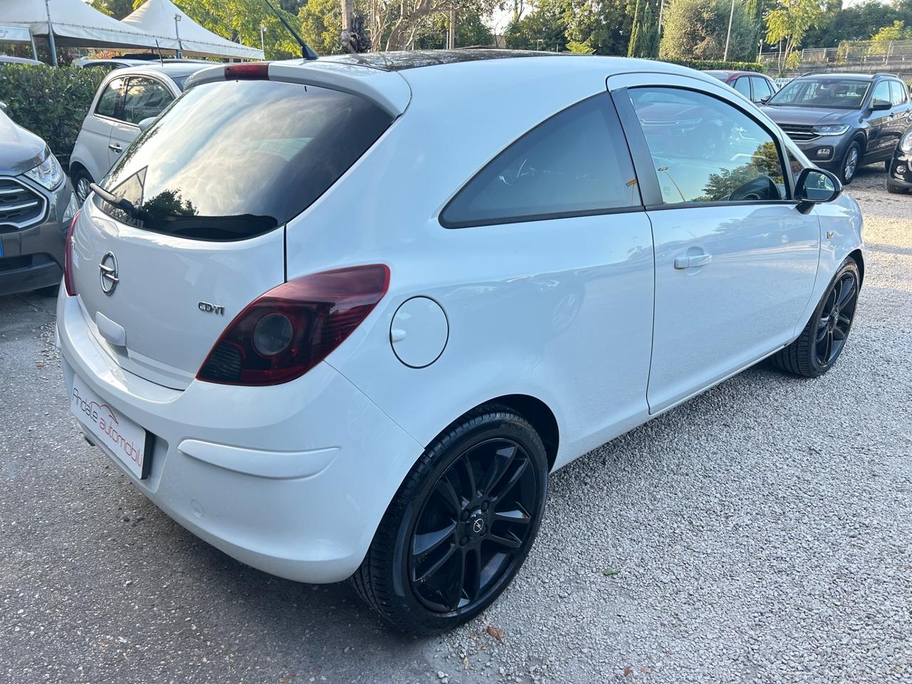 Opel Corsa 1.3 CDTI B-COLOR NEOPATENTATI