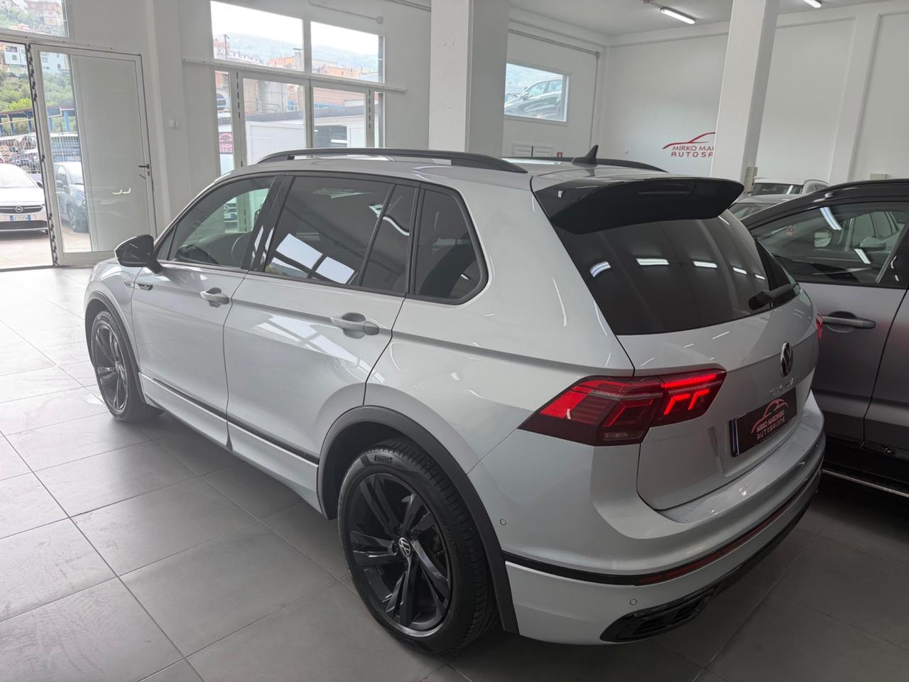 VW Tiguan 2.0 150 CV DSG R-Line FINANZIABILE