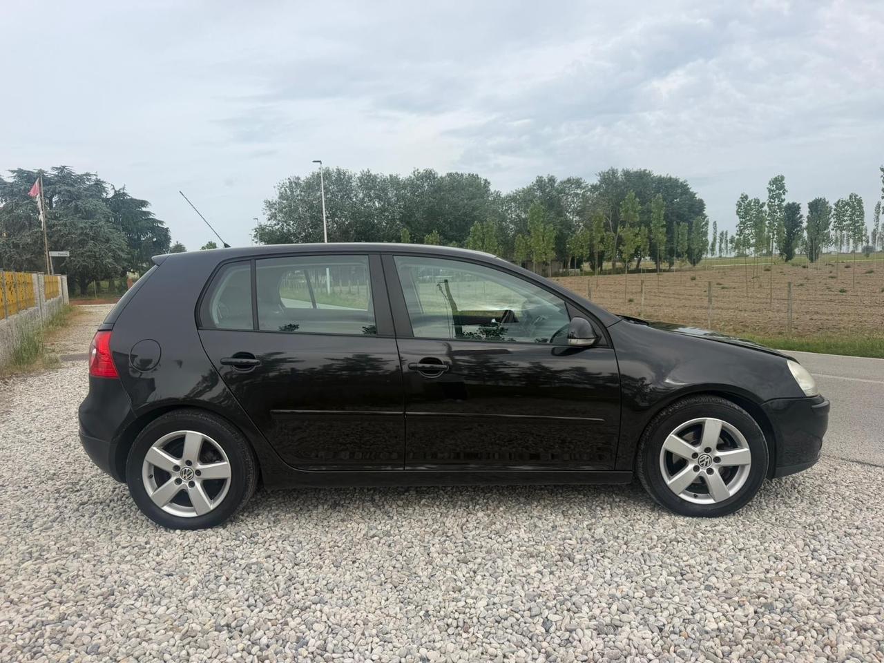 Volkswagen Golf 1.9 TDI DPF 5p. Sportline